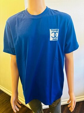 CHANEL Blue Crewneck Short Sleeve Logo T-Shirt